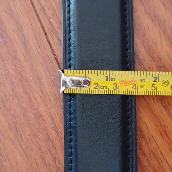 COLUMBIA Sportswear Company, Leather Black Belt Preowned 38 - Picture 12 of 13
